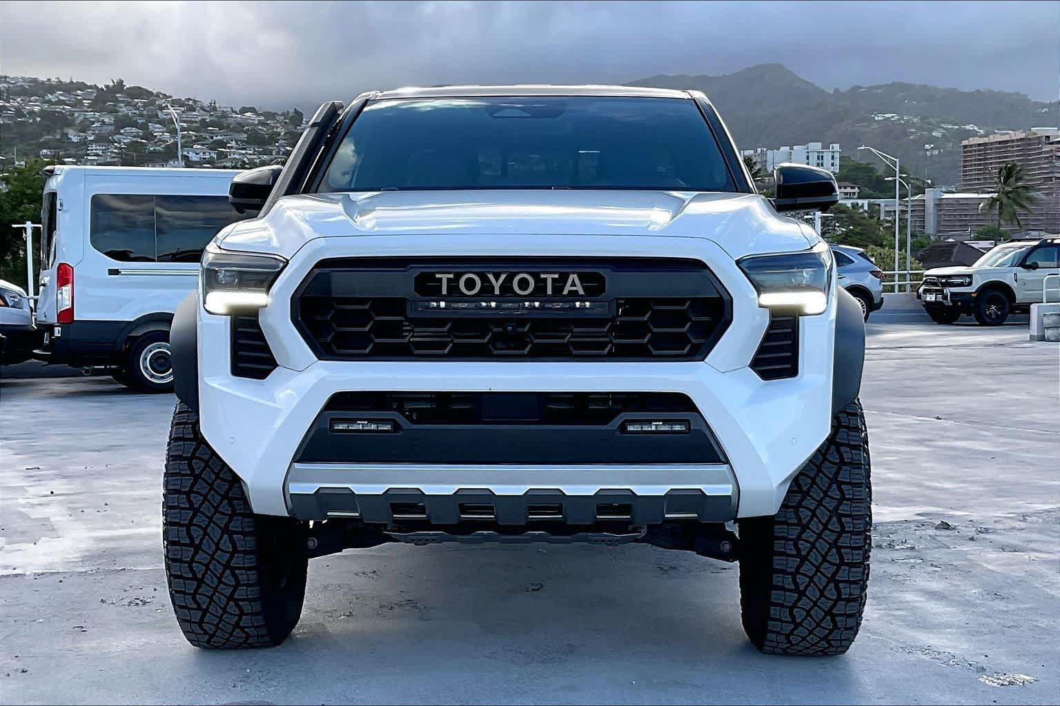 Used 2024 Toyota Tacoma 4x4 Double Cab Hybrid image 6