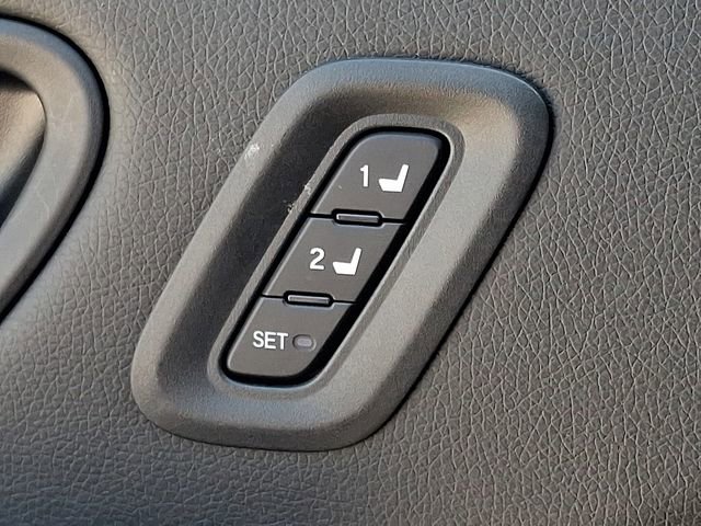 Used 2025 Honda Pilot Elite image 30