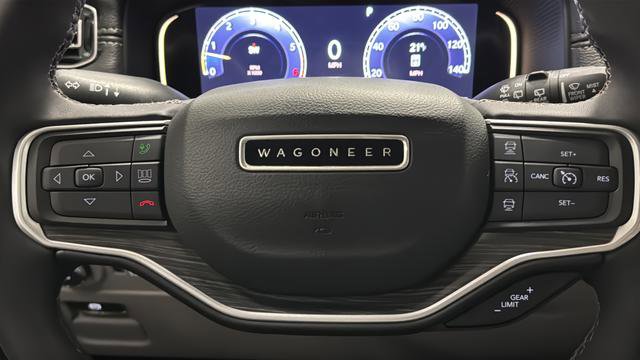 Used 2023 Jeep Wagoneer L Series III w/ Premium Group I image 16