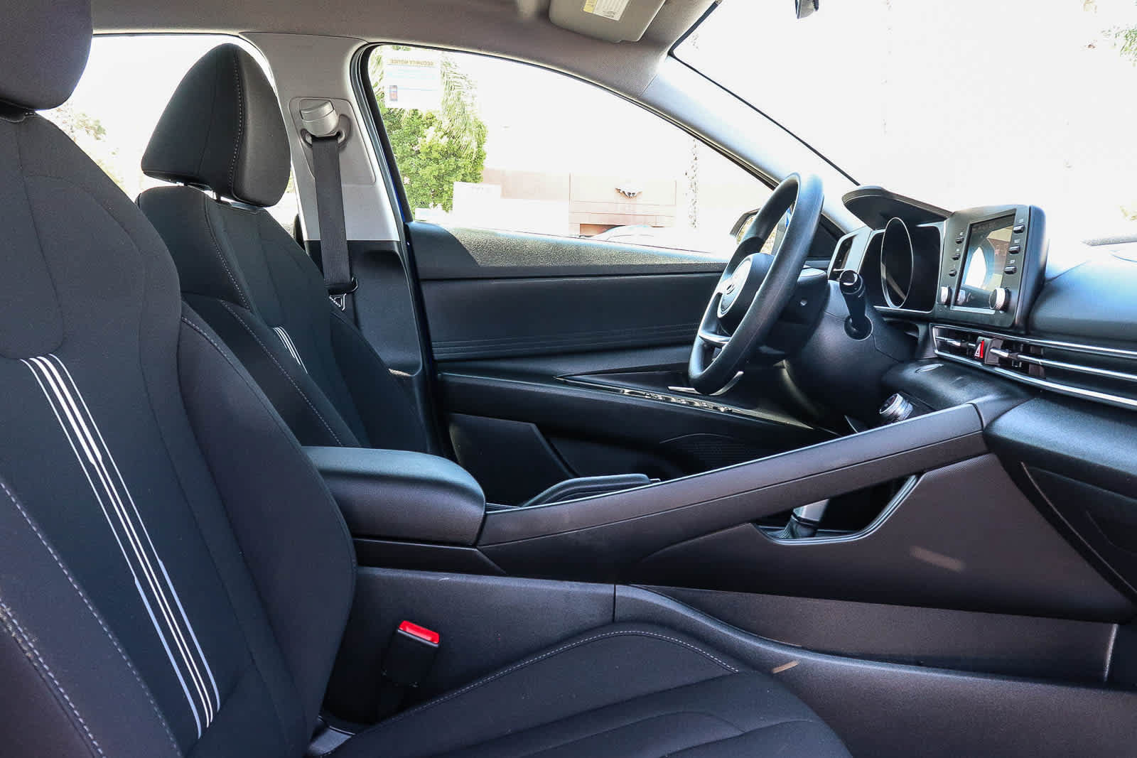 Used 2023 Hyundai Elantra SEL FWD image 26