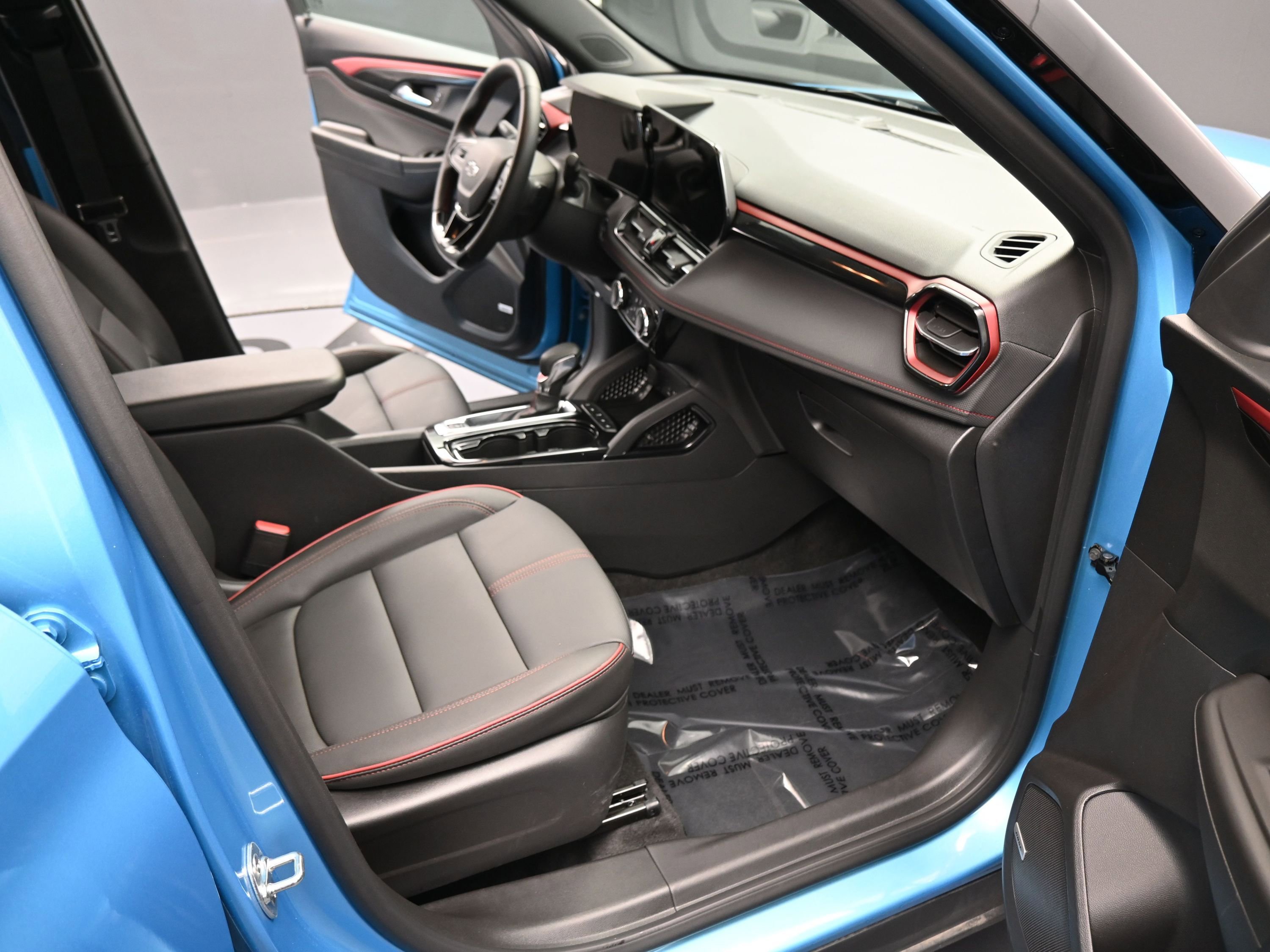 Certified 2025 Chevrolet TrailBlazer RS w/ Convenience Package image 19