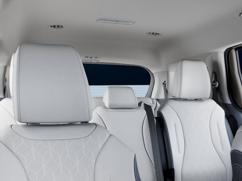 New 2026 Kia Carnival EX FWD image 30