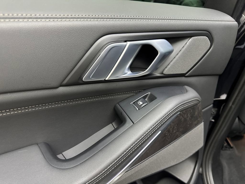 Used 2025 BMW X5 sDrive40i image 39