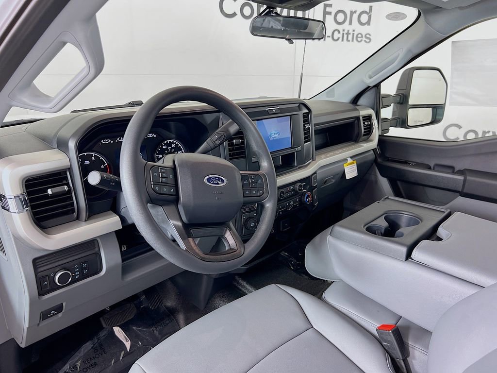 New 2026 Ford F350 XL image 3