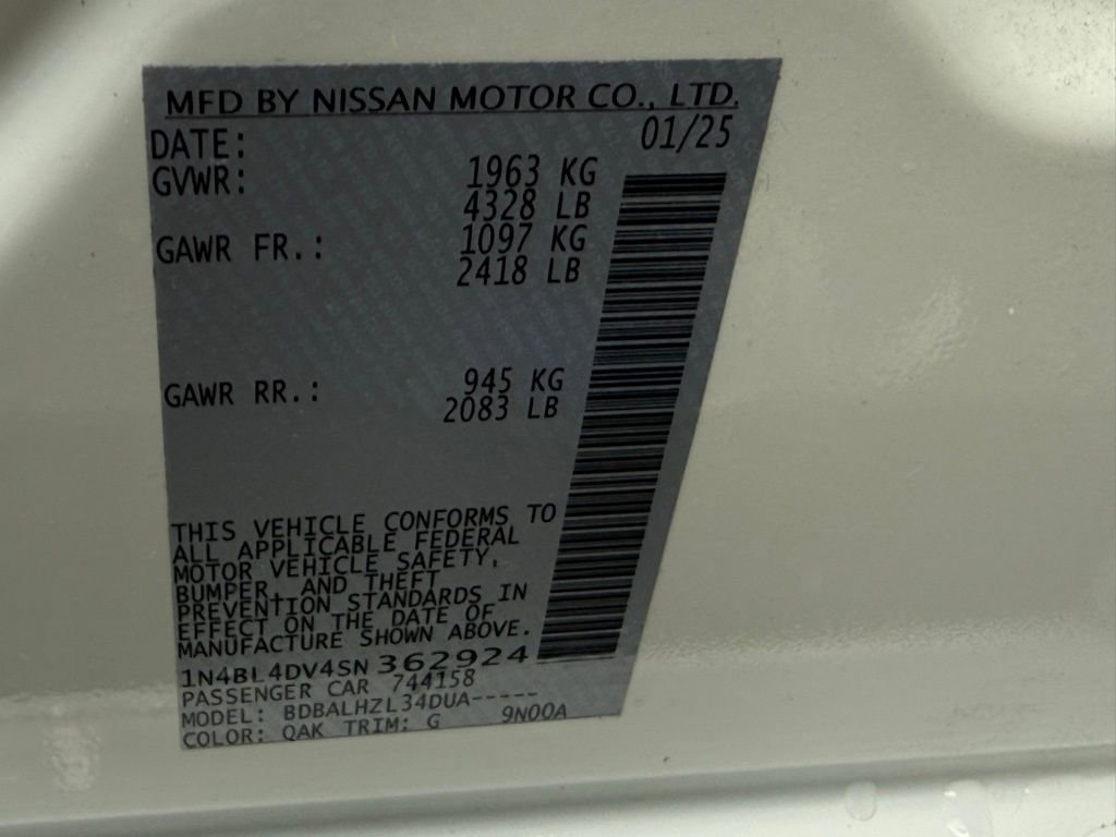 Used 2025 Nissan Altima 2.5 SV FWD image 40