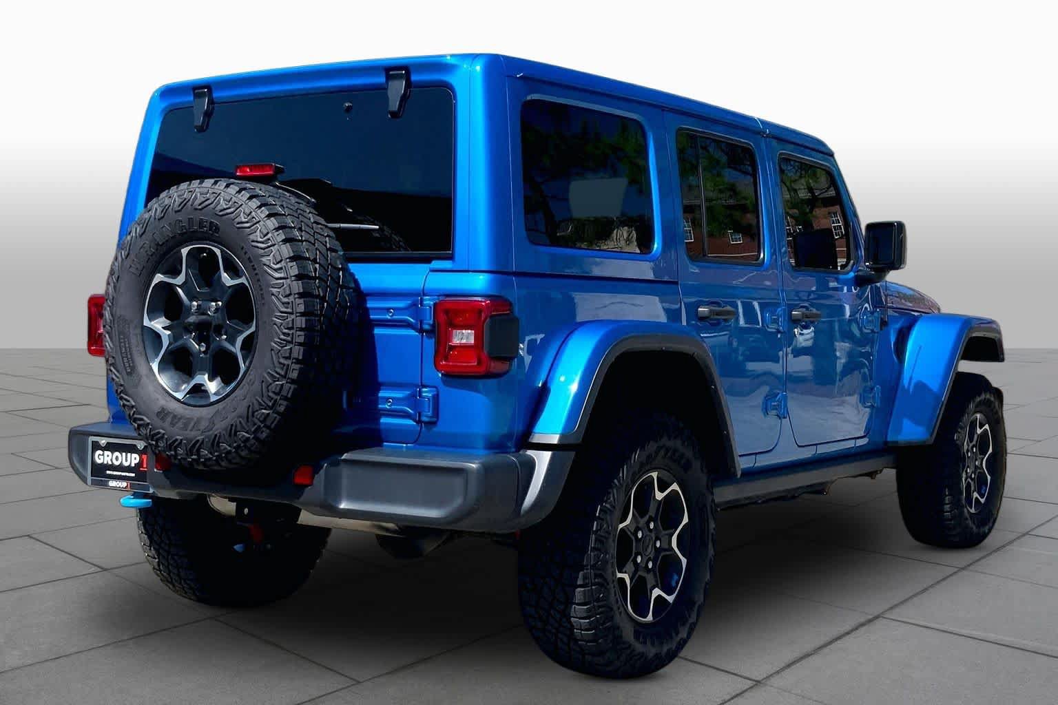 Used 2022 Jeep Wrangler Unlimited Rubicon 4xe AWD/4WD image 13