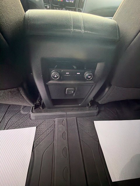 Used 2023 Chevrolet Traverse LT w/ Midnight/Sport Edition AWD/4WD image 25