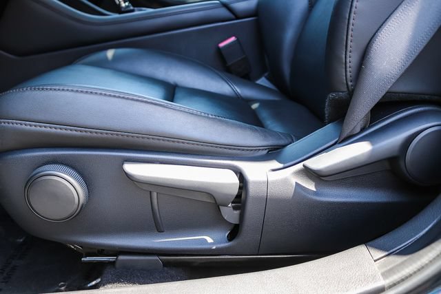 Used 2021 MAZDA MAZDA3 s FWD image 25