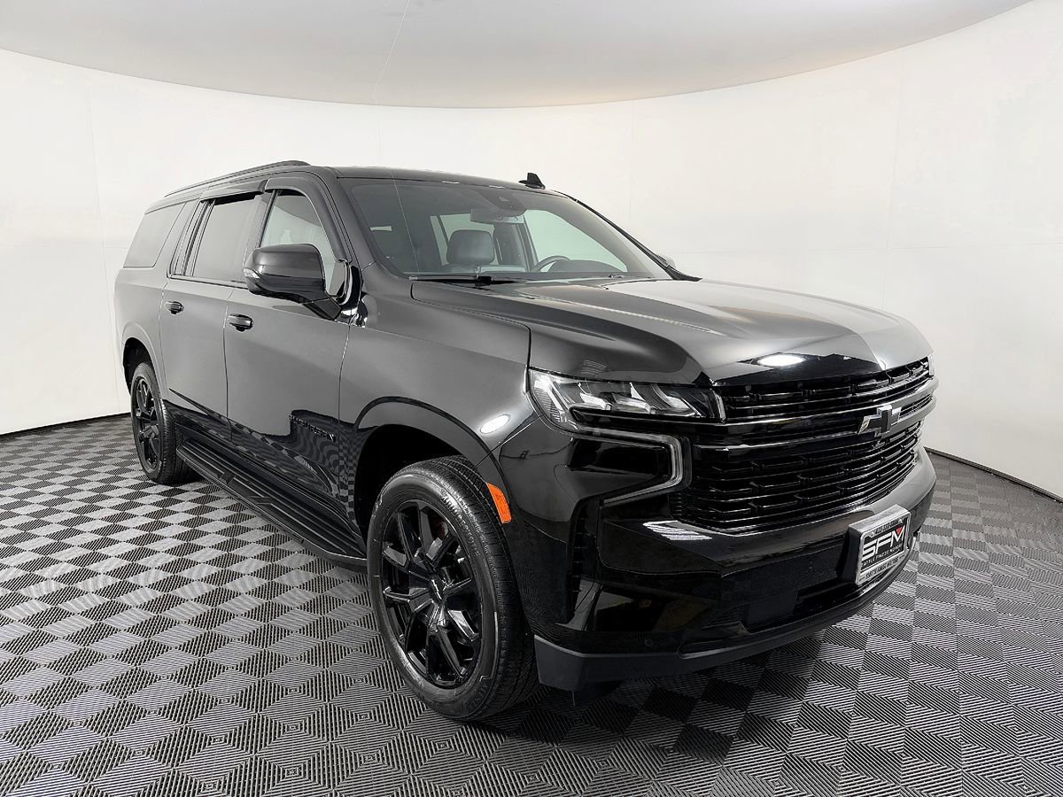 Used 2023 Chevrolet Suburban RST w/ Luxury Package AWD/4WD image 6