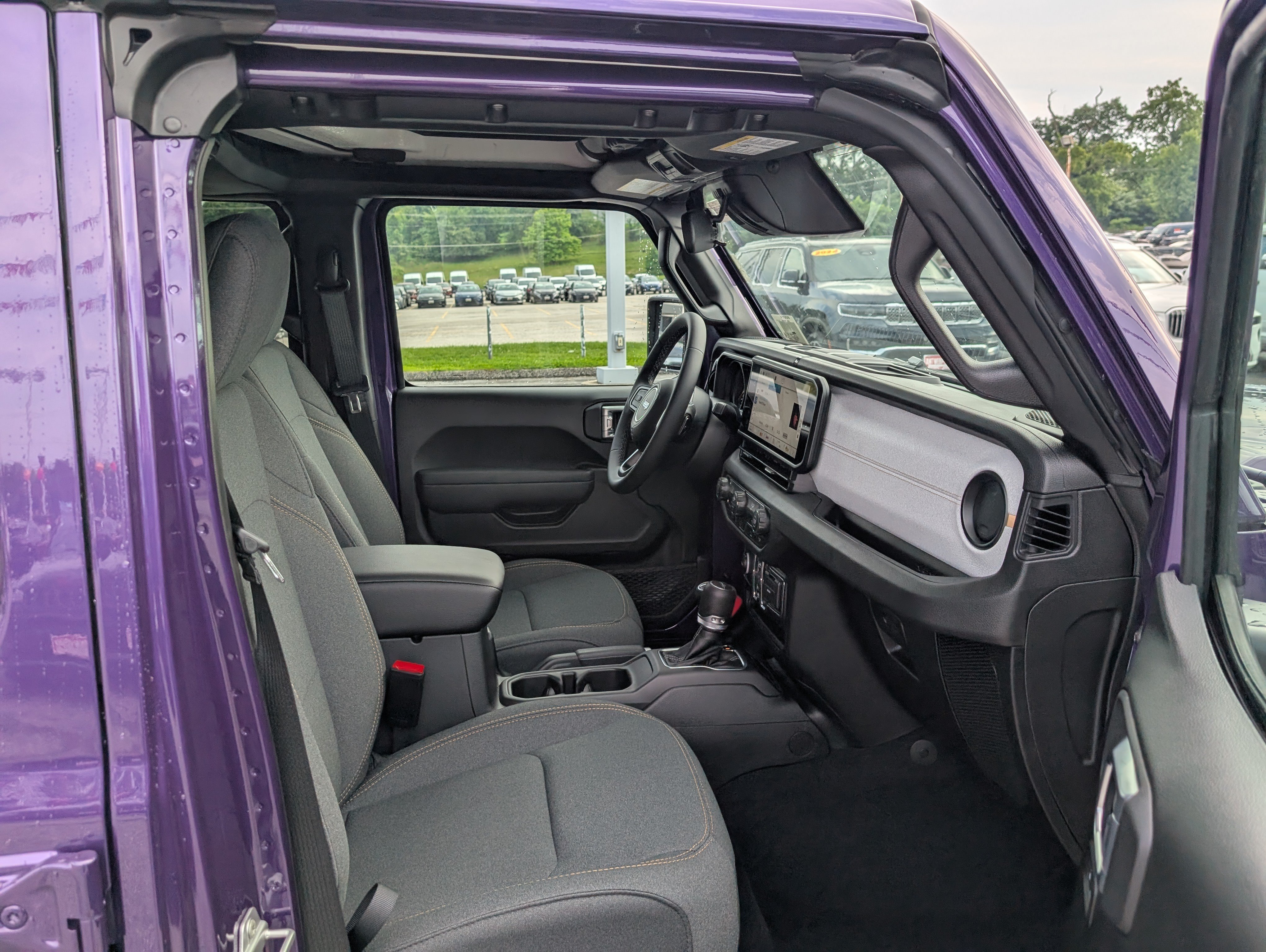 New 2026 Jeep Gladiator Sport AWD/4WD image 9