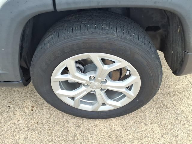 Used 2024 Jeep Compass Latitude AWD/4WD image 18