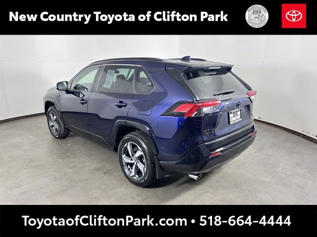 Used 2023 Toyota RAV4 SE image 5