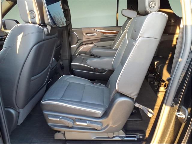 Used 2024 Cadillac Escalade ESV Premium Luxury w/ Performance Package image 13