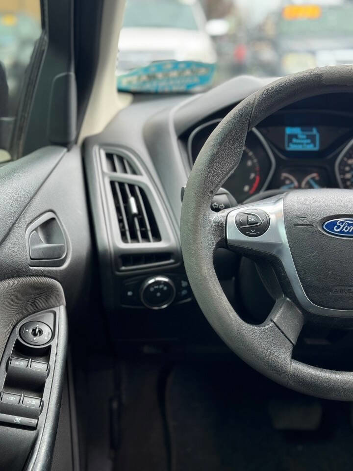 Used 2012 Ford Focus SE image 14