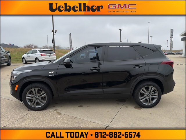 Used 2023 Kia Seltos LX image 16