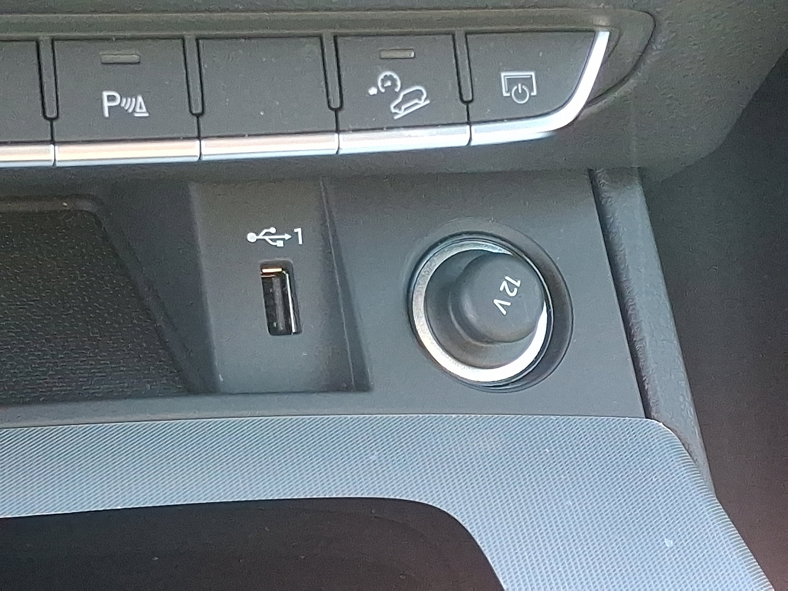 Used 2025 Audi Q5 2.0T Premium w/ Convenience Plus Package image 26