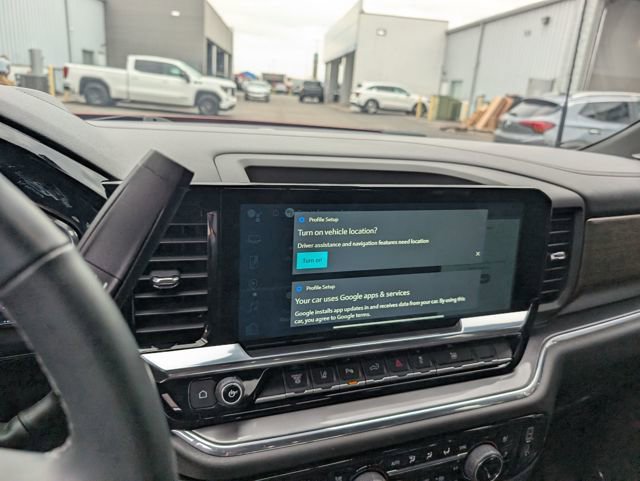 Certified 2025 Chevrolet Silverado 3500 High Country w/ Technology Package image 24