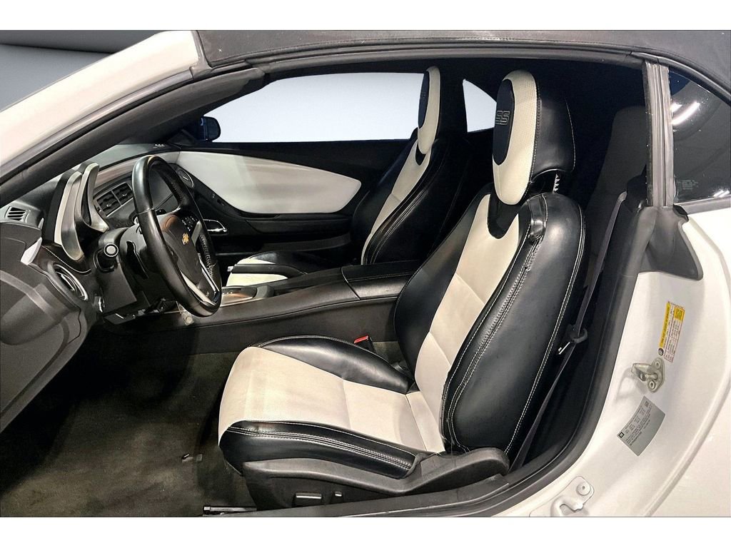 Used 2015 Chevrolet Camaro SS w/ RS Package image 25