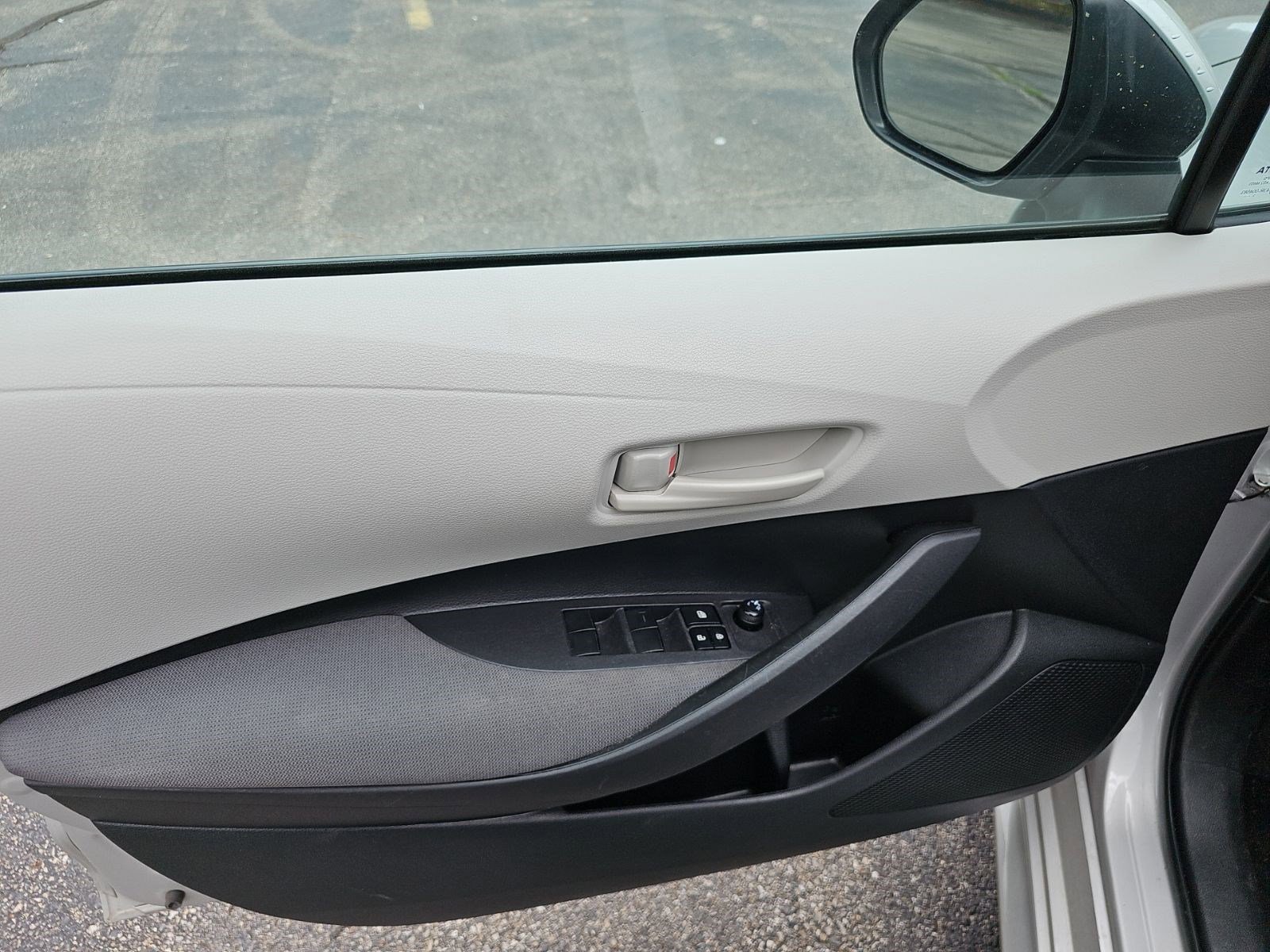 Used 2024 Toyota Corolla LE FWD image 18