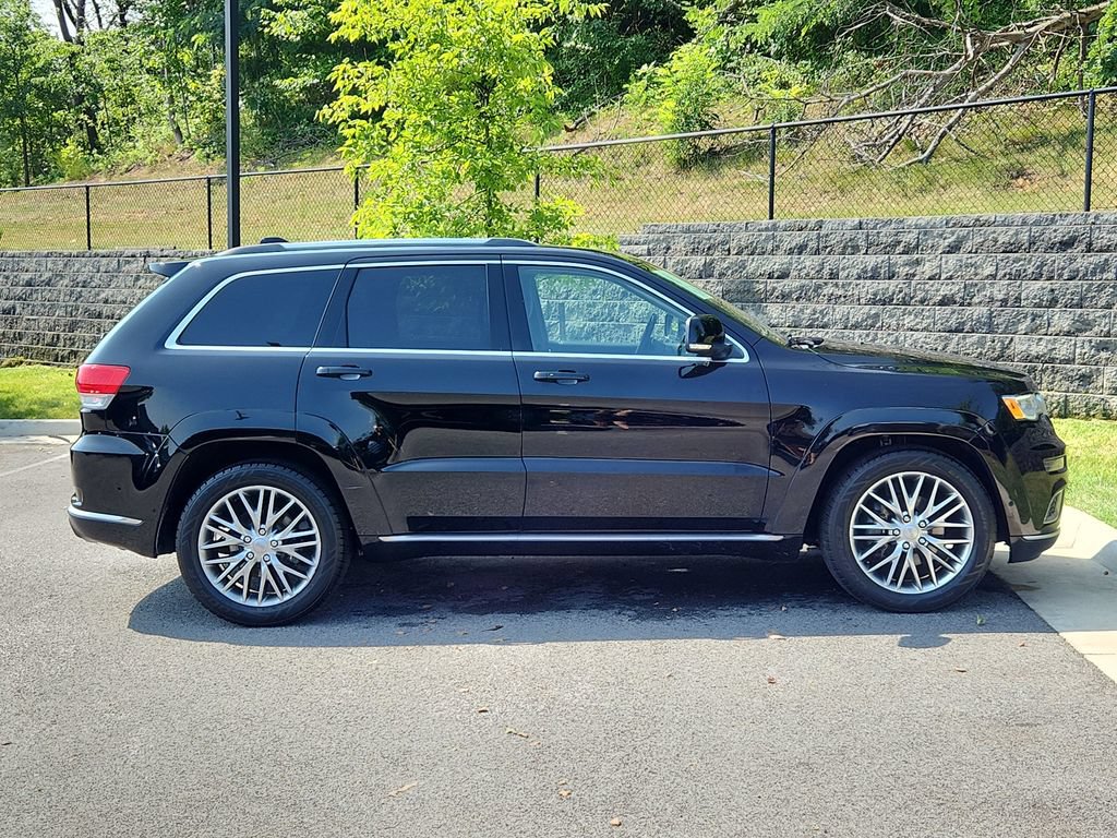 Used 2018 Jeep Grand Cherokee Summit w/ Platinum Series Group AWD/4WD image 11