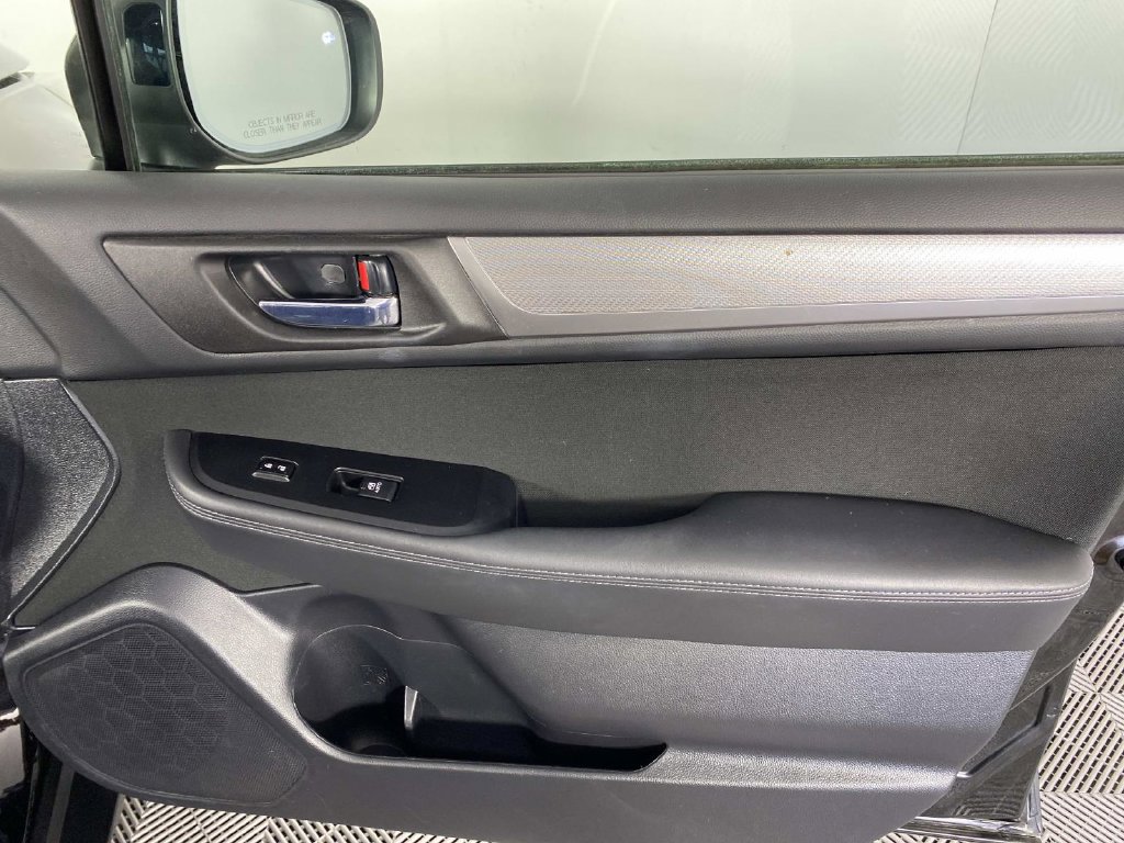Used 2018 Subaru Outback 2.5i Premium AWD/4WD image 26