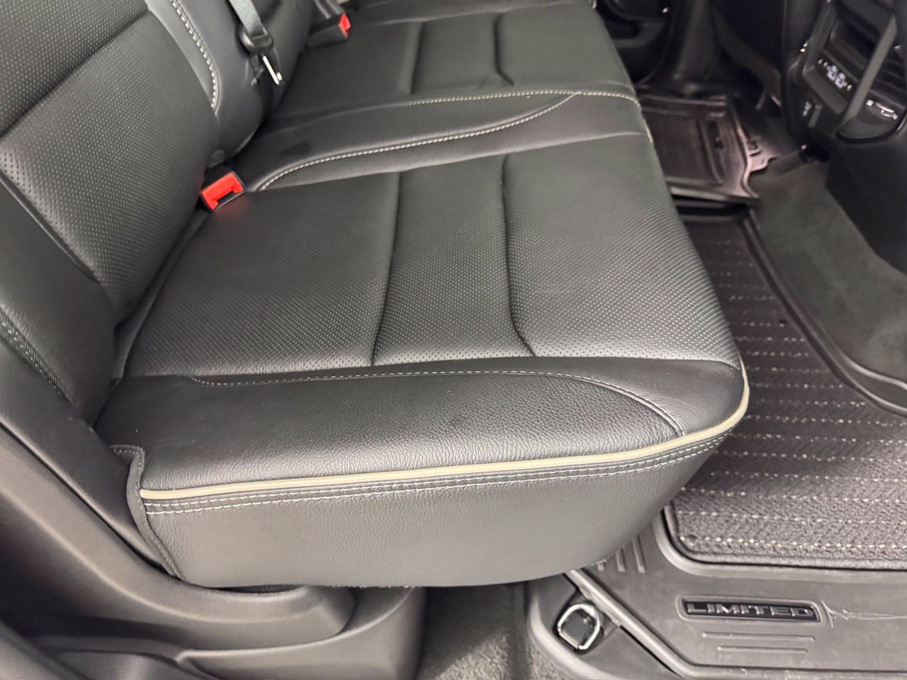 Used 2024 RAM 1500 Limited AWD/4WD image 36