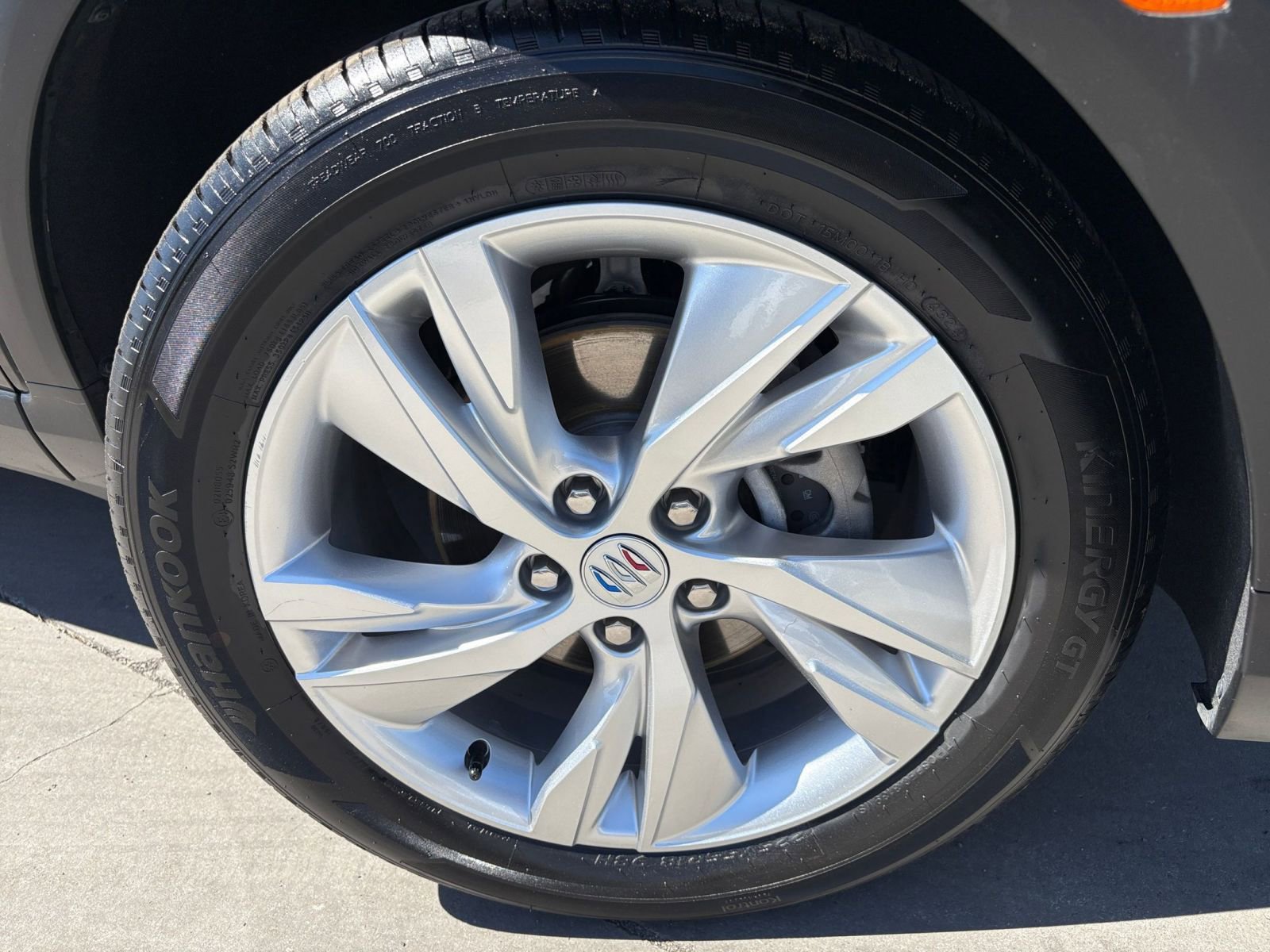 Used 2025 Buick Encore GX Preferred FWD image 29