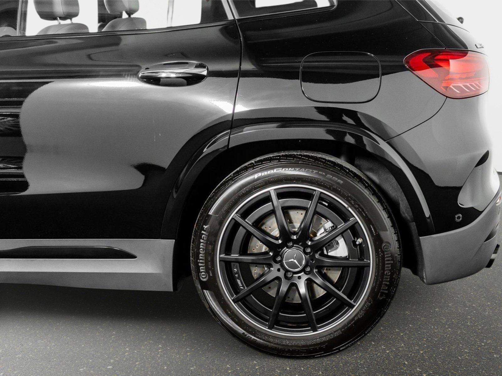 Used 2024 Mercedes-Benz GLA 35 AMG 4MATIC image 9