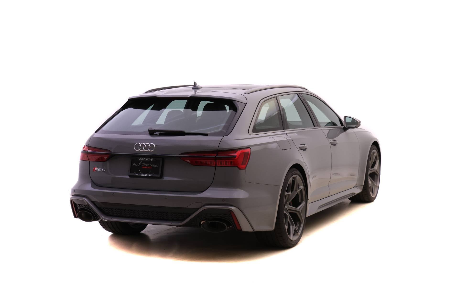 New 2026 Audi RS 6 performance image 4