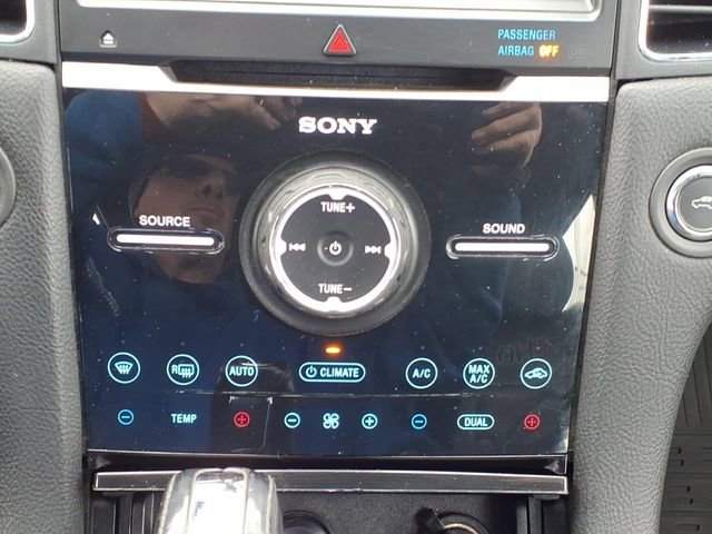 Used 2017 Ford Taurus SHO image 28