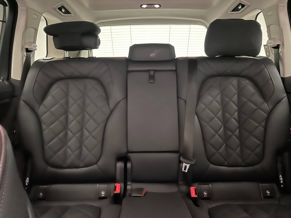 Certified 2026 BMW X7 xDrive40i AWD/4WD image 9