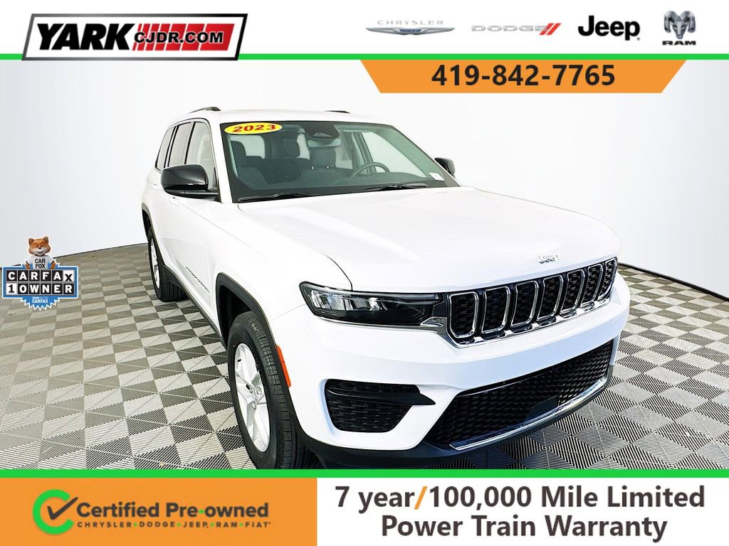 Certified 2023 Jeep Grand Cherokee Laredo w/ Luxury Tech Group I AWD/4WD 360° Tour