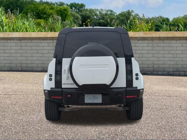New 2026 Land Rover Defender 110 X-Dynamic SE AWD/4WD image 5