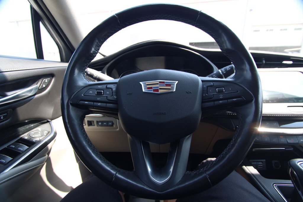 Used 2019 Cadillac XT4 Premium Luxury AWD/4WD image 20