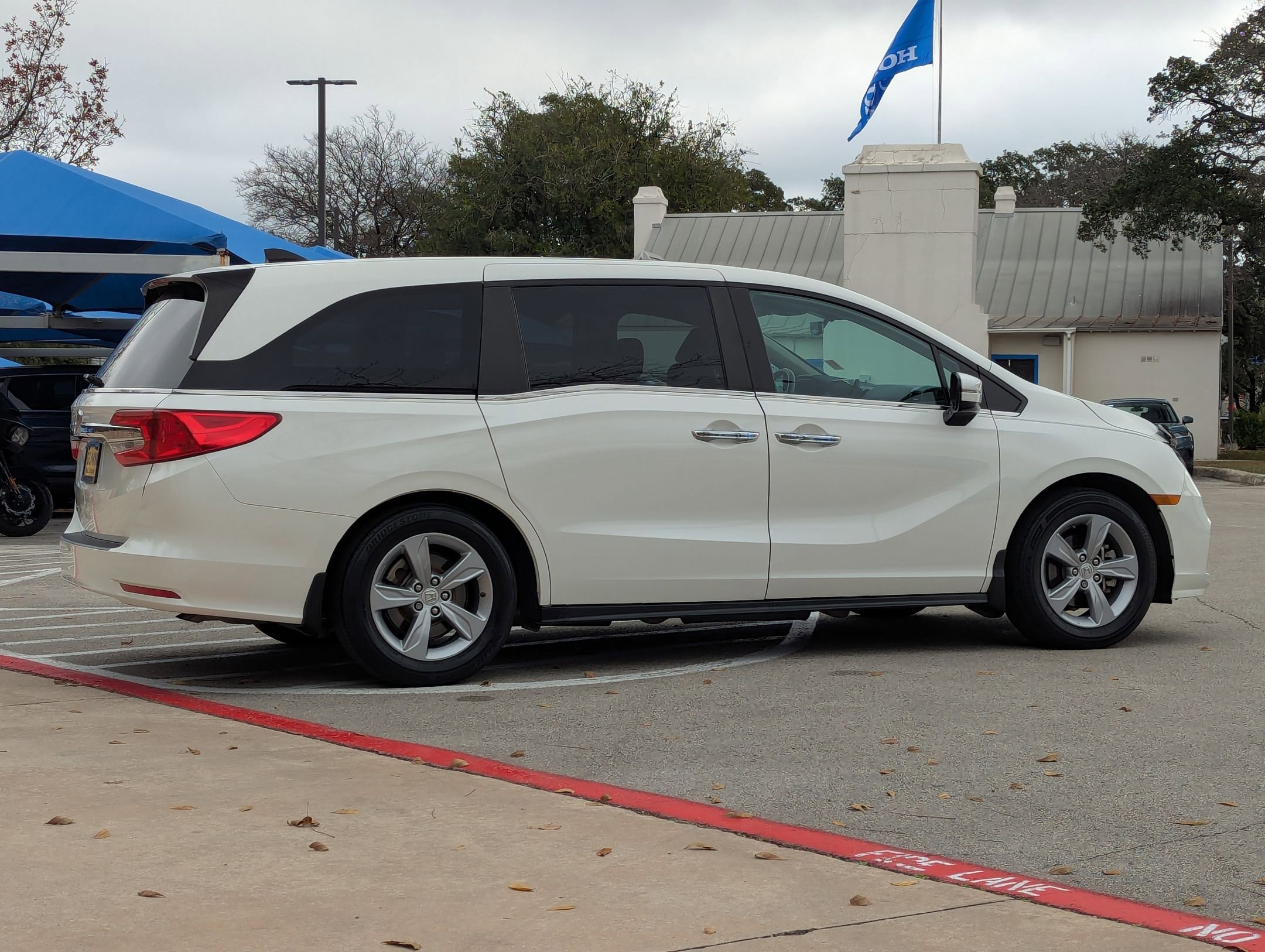 Used 2018 Honda Odyssey EX-L image 4