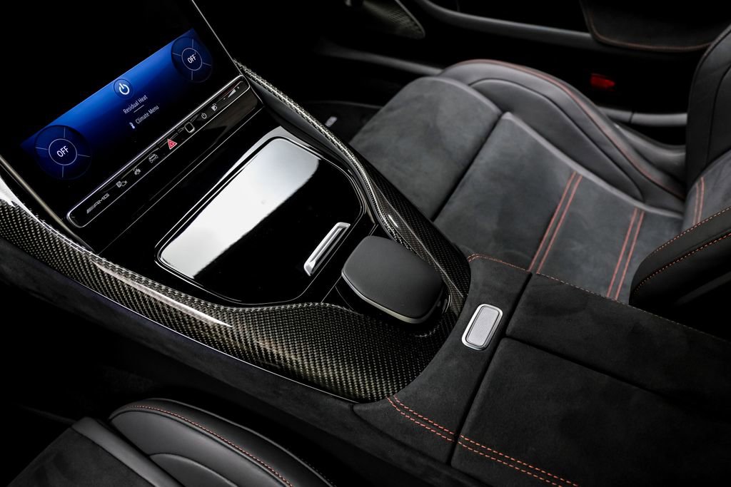 Used 2024 Mercedes-Benz SL 63 AMG 4MATIC image 27