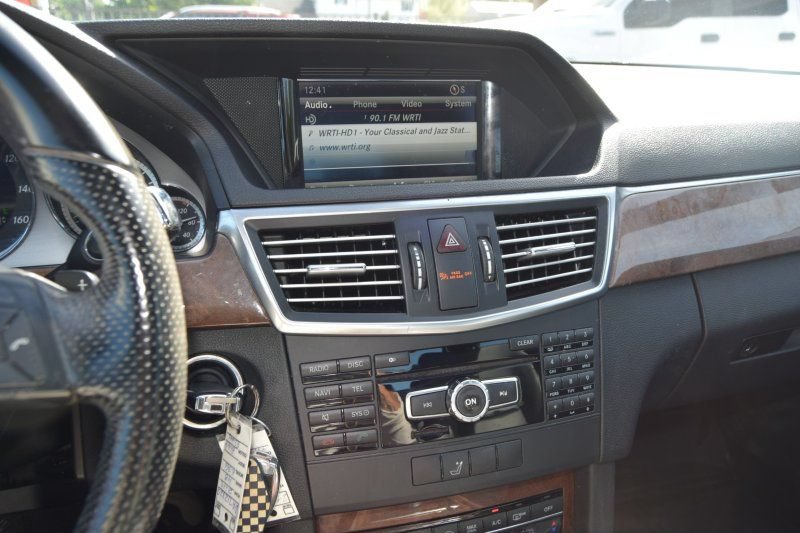 Used 2013 Mercedes-Benz E 350 4MATIC Sedan image 26