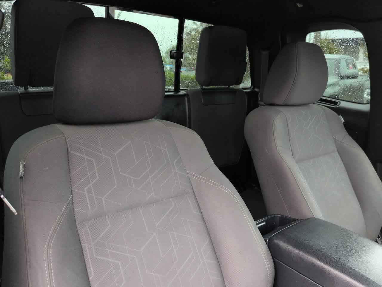 Used 2017 Toyota Tacoma TRD Sport RWD image 7
