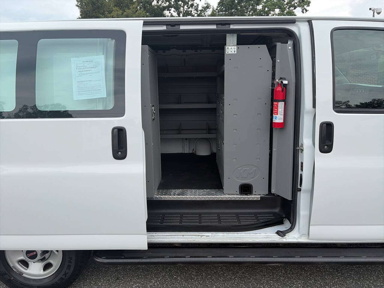 Used 2019 GMC Savana 2500 w/ Driver Convenience Package RWD image 18