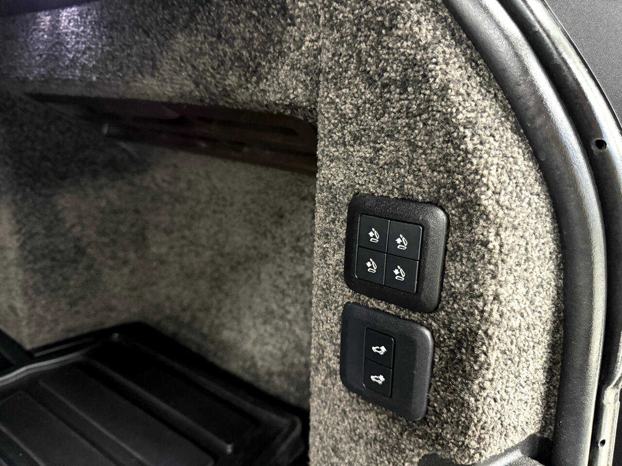 Used 2020 Land Rover Range Rover HSE image 34