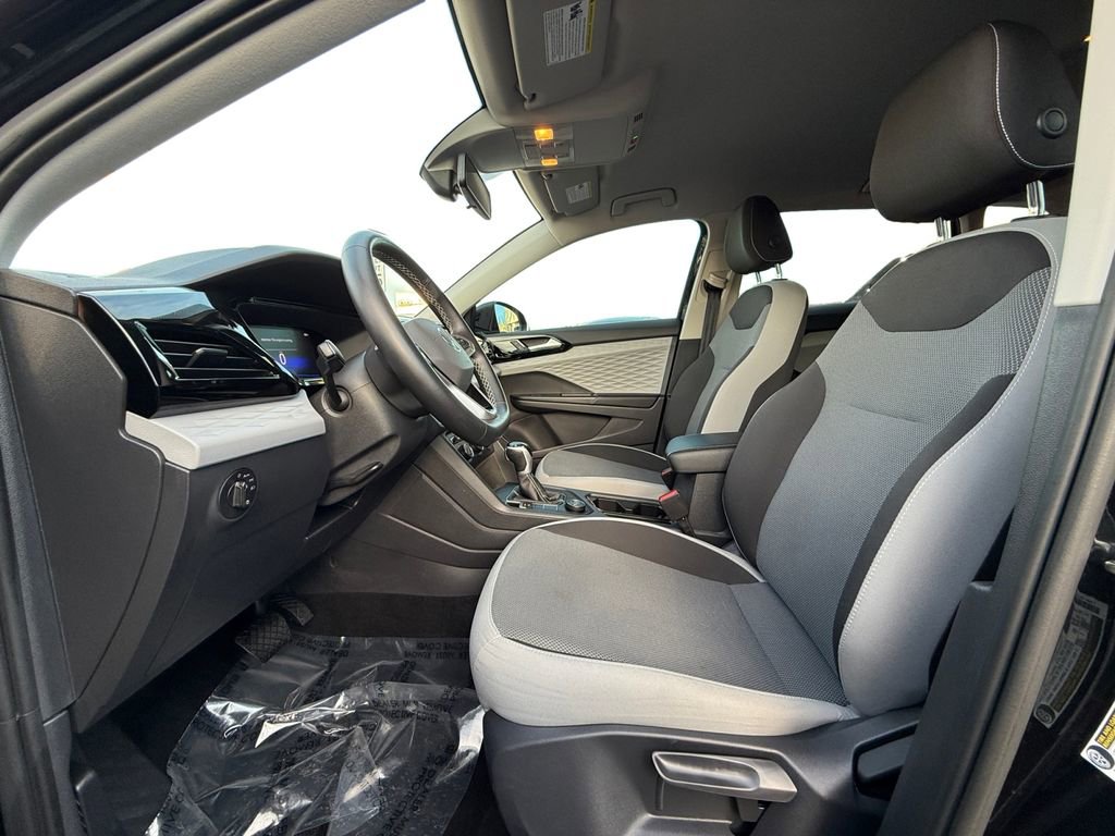 Used 2022 Volkswagen Taos S image 9