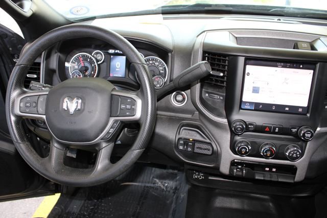 Used 2024 RAM 2500 Tradesman w/ Chrome Appearance Group image 25