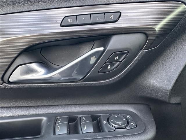 Certified 2022 GMC Terrain SLT image 21