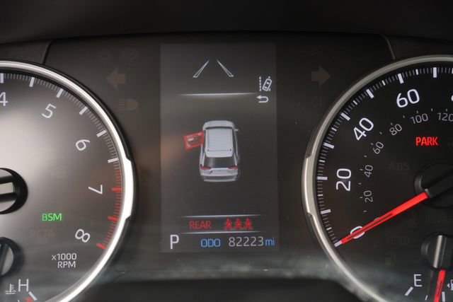 Used 2022 Toyota RAV4 XLE FWD image 25
