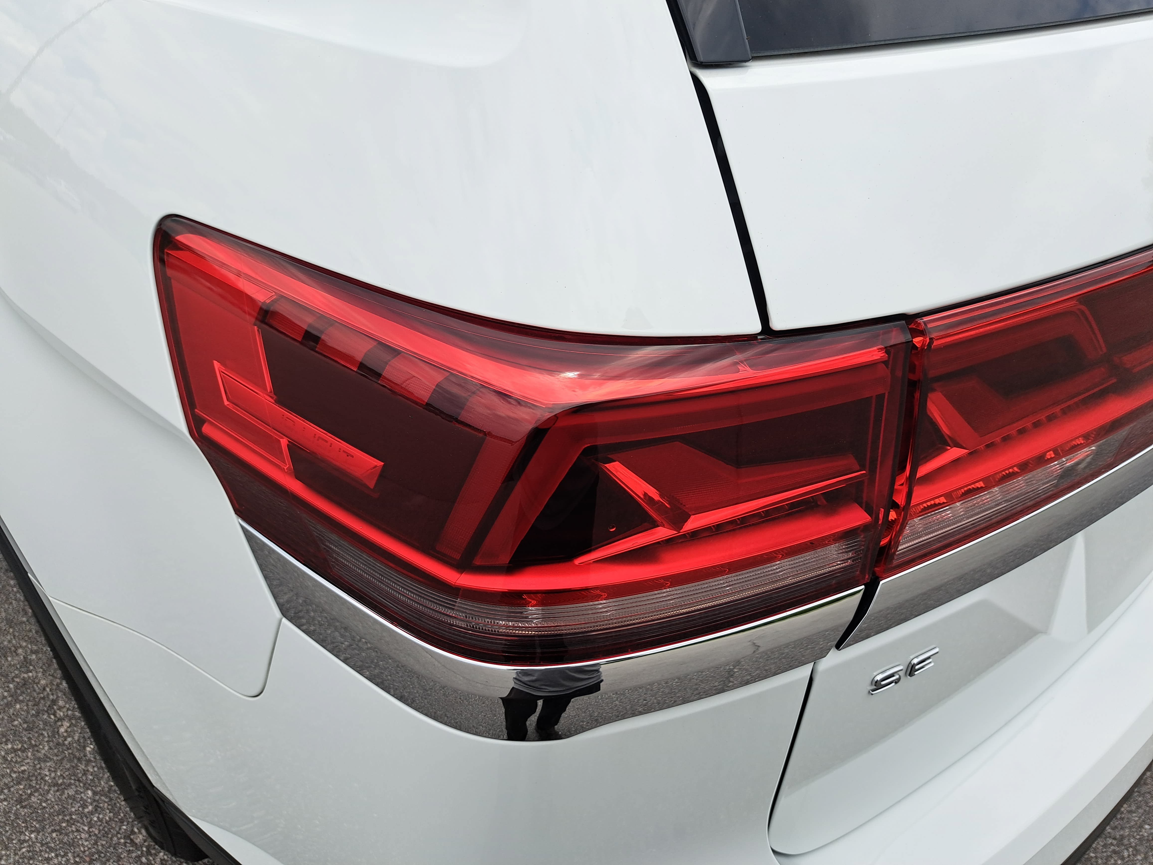 Certified 2025 Volkswagen Atlas SE AWD/4WD image 32