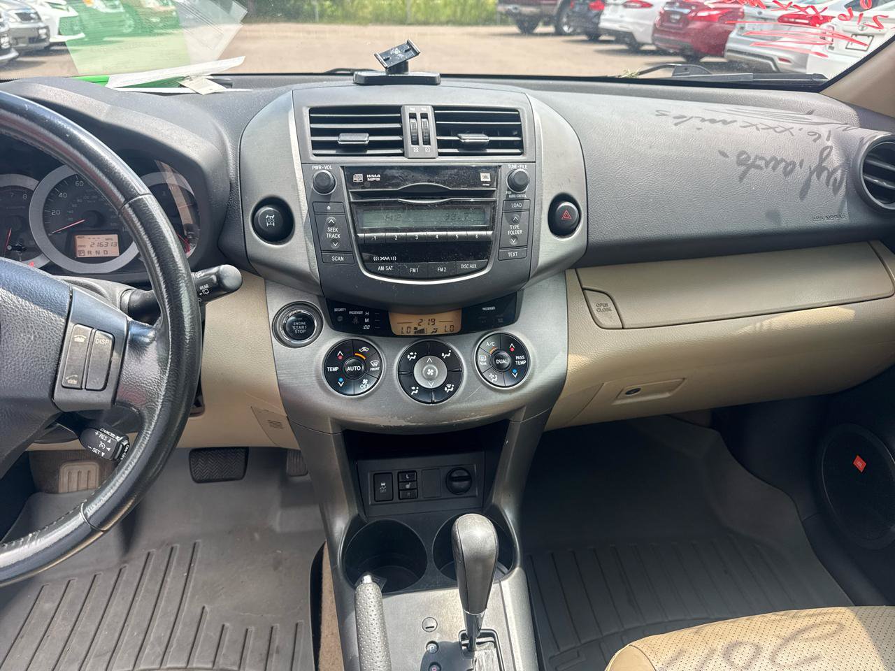 Used 2011 Toyota RAV4 Limited w/ Limited Extra Value Pkg AWD/4WD image 10