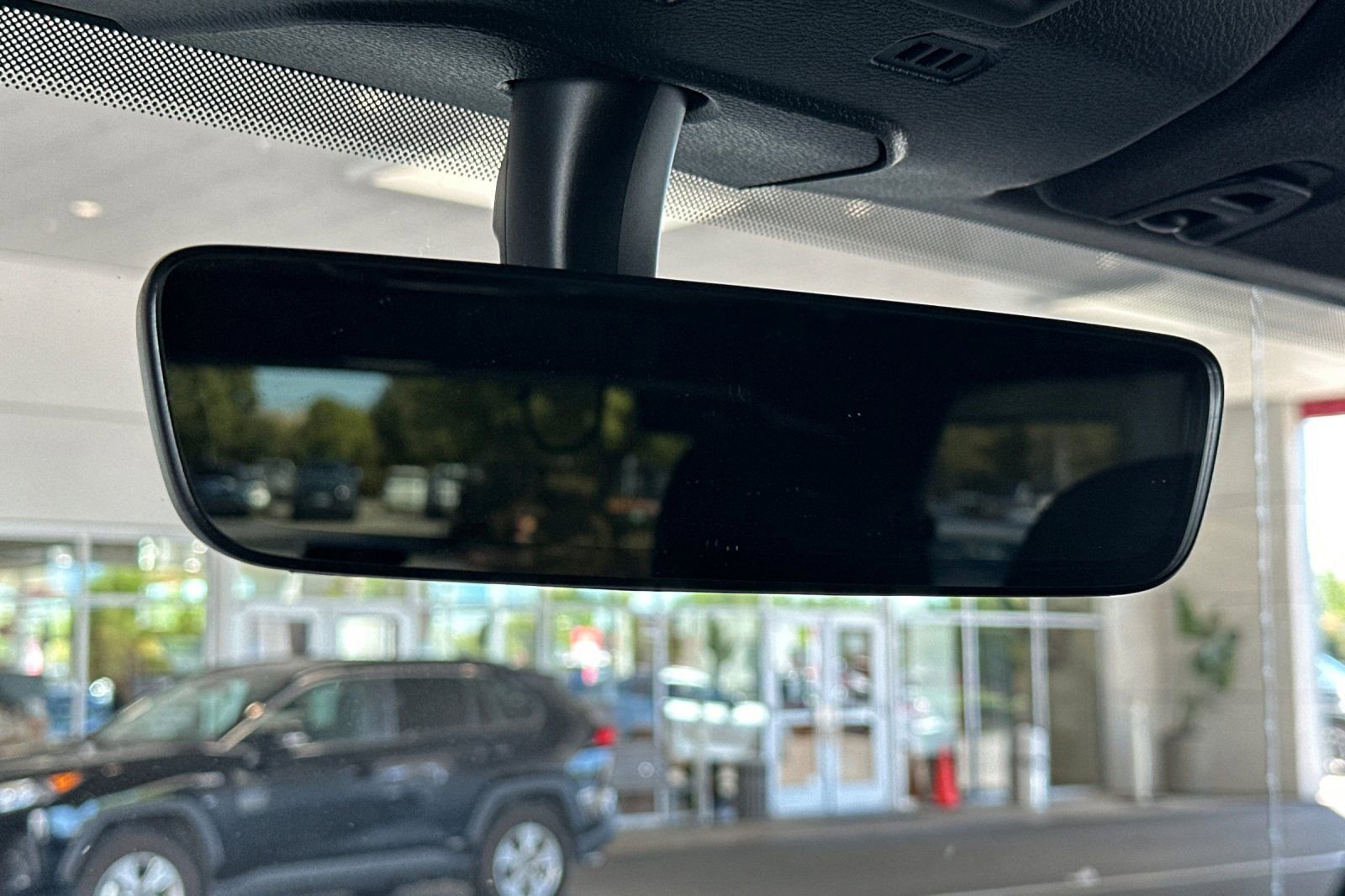 Used 2023 Jeep Wrangler Unlimited w/ Cold Weather Group image 25