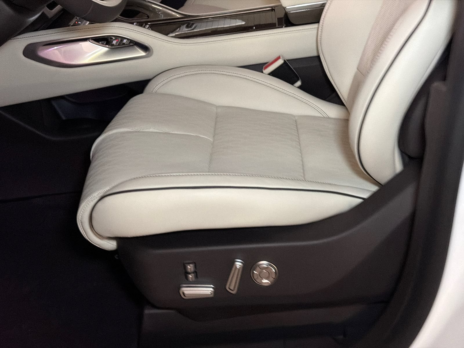 New 2026 Lincoln Nautilus Black Label AWD/4WD image 15