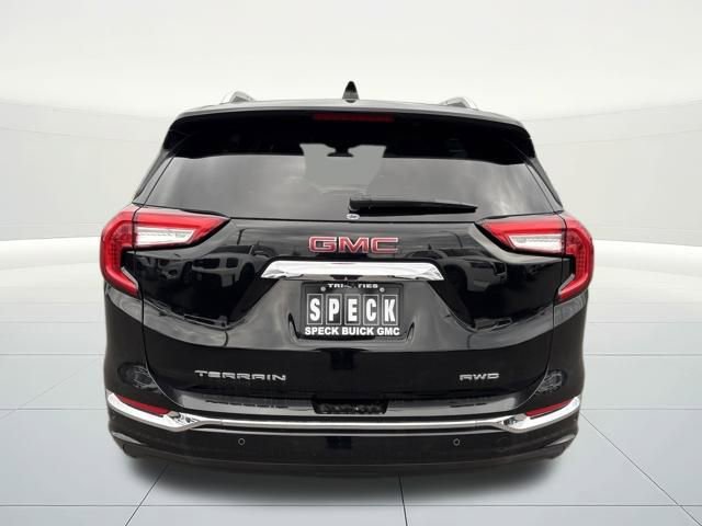 Used 2024 GMC Terrain Denali w/ Black Diamond Edition image 4