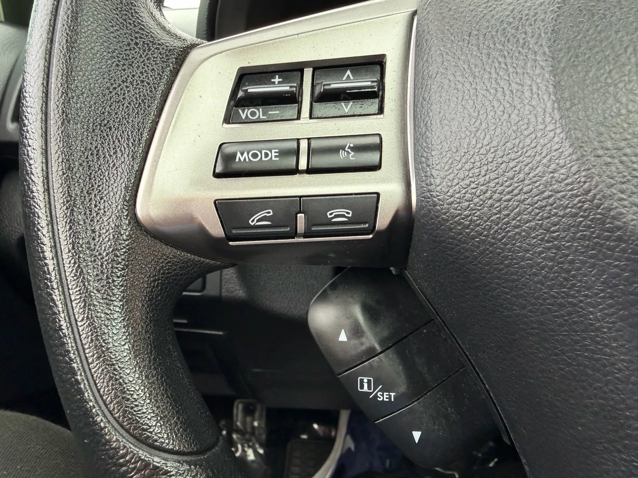 Used 2015 Subaru Forester 2.5i Premium w/ All-Weather Package image 31